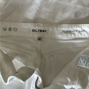 White ankle length jeans - super cute